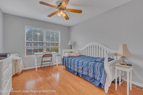 11 Charles Ct, Tinton Falls NJ 07712-7941 exterior