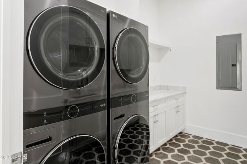 222 Belmont Ave, Phoenix AZ  85021-7229 exterior