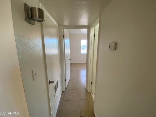 1915 Chipman Rd, Phoenix AZ 85040-2632 exterior