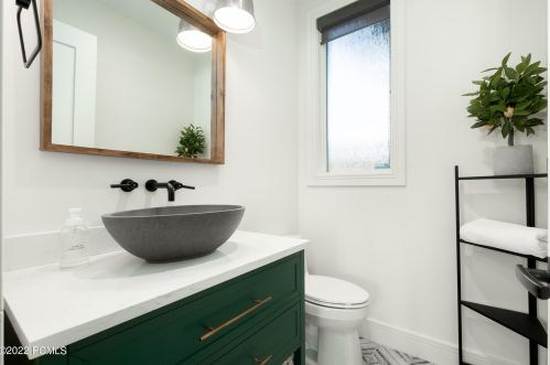 2722 Est Dr, Park City UT 84060-6877 exterior