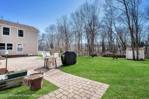 11 Red Cedar Ct, Jackson Twp NJ 08527-1351 exterior