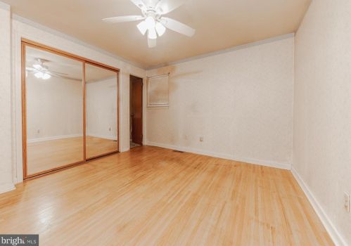 247 King St, West Deptford NJ 08096-2229 exterior