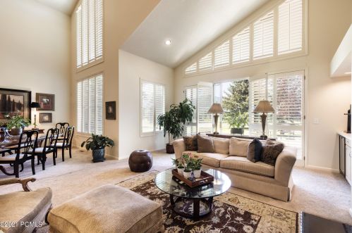 2457 Fairway Vlg Dr, Park City UT 84060-7023 exterior