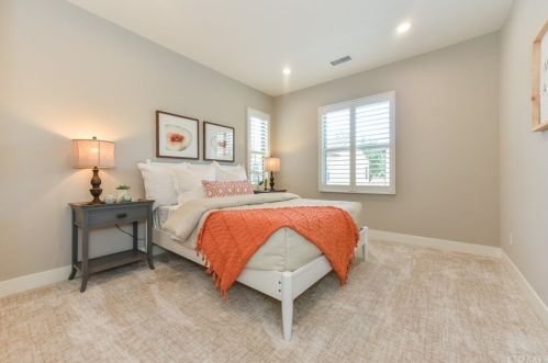 32 Larkfield, Irvine CA 92620-2140 exterior