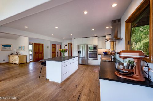 8772 Daybreaker Dr, Park City UT 84098-5881 exterior