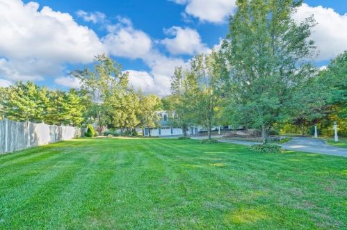 885 Randolph St, Canton MA 02021-1365 exterior