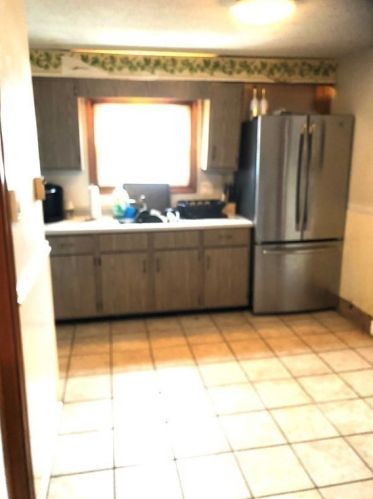 33 Coburn Ave, Worcester MA 01604-6002 exterior