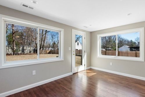 25 Eames St, North Reading MA  01864-2117 exterior