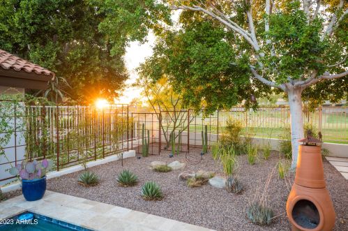 6184 28th Pl, Phoenix AZ  85016-2156 exterior