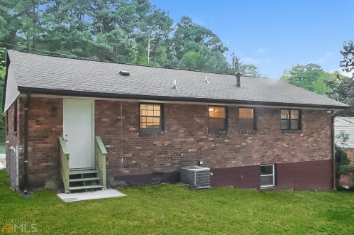 2630 Bryant Dr, Atlanta GA 30344-2014 exterior