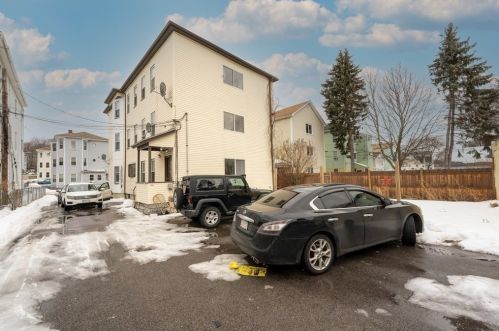 93 Cutler St, Worcester MA 01604-4801 exterior