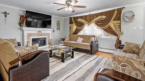 37 Claridge Rd, Worcester, MA 01606-2504