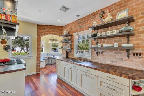 529 Cypress St, Phoenix AZ 85006-1840 exterior