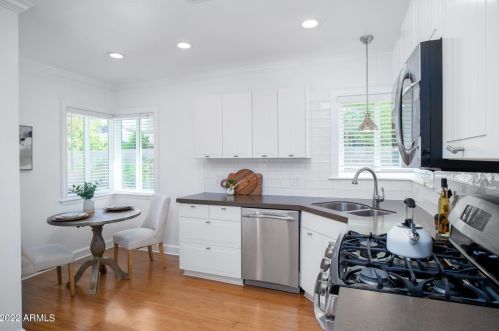 1242 Edgemont Ave, Phoenix AZ 85035-1735 exterior