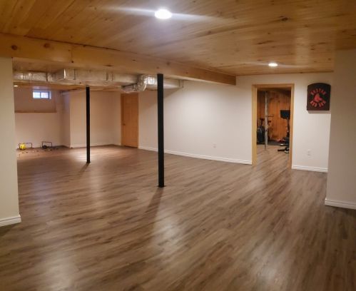 8 Clemmons St, Southborough MA  01772-1314 exterior