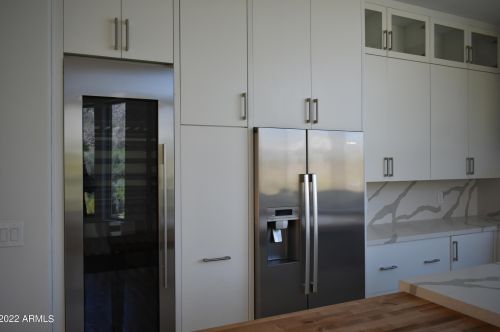 1825 Cinnabar Ave, Phoenix AZ  85020-1916 exterior