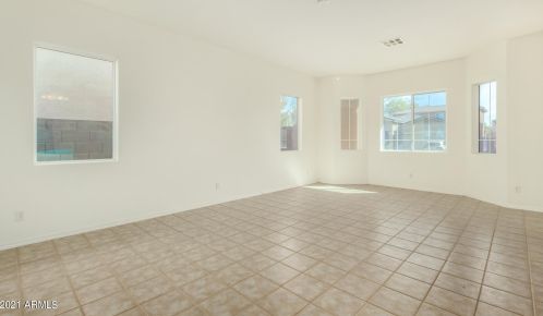 7512 27th Pl, Phoenix AZ  85042-5956 exterior