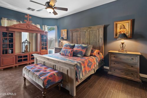 26205 56 Dr, Phoenix AZ 85031-1831 exterior