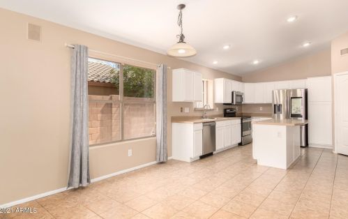 22816 34th Dr, Phoenix AZ  85027-7024 exterior