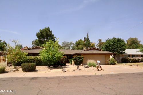 202 El Caminito Dr, Phoenix AZ  85020-3506 exterior