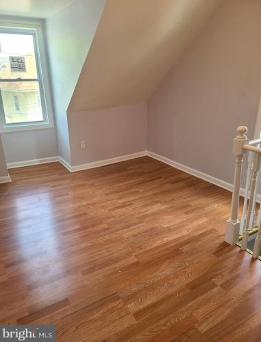 75 Barber Ave, West Deptford NJ 08096-2832 exterior