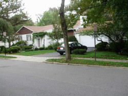 23 Beethoven Ave, Newton, MA 02468-1732