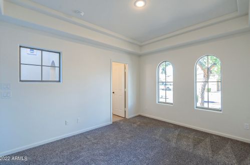 603 Beautiful Ln, Phoenix AZ 85042-7074 exterior