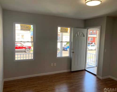 30 Emerson St, Carteret NJ  07008-2522 exterior