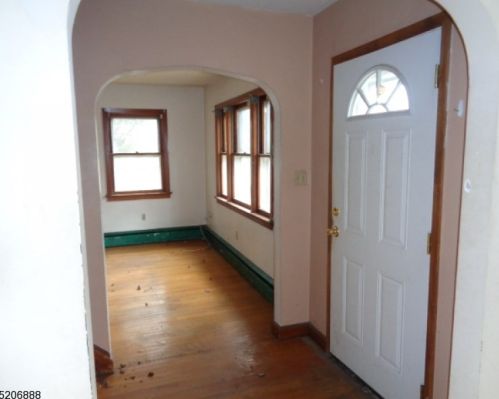 53 Longview Rd, Milford, NJ 08848-1103