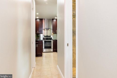 237 Elm Ave, West Deptford NJ 08051-1506 exterior