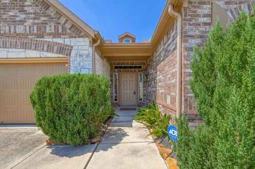 402 Conchola Ln, Richmond TX  77469-1823 exterior