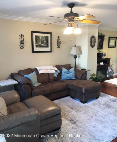 353 Brookfield Dr, Jackson Twp NJ  08527-3875 exterior