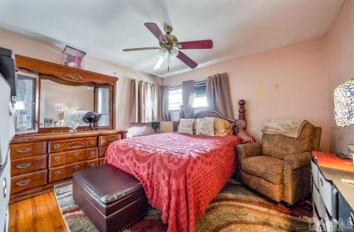 18 John St, Carteret NJ 07008-3112 exterior