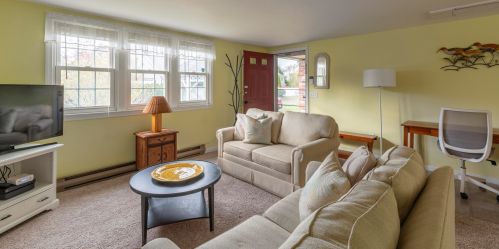 49 Toms Way, Chatham MA 02633-1056 exterior