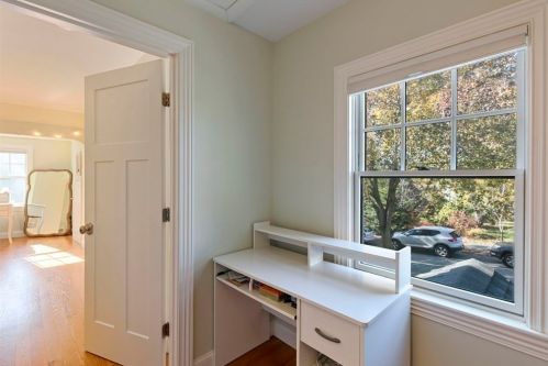 82 Day St, Newton MA 02466-2906 exterior