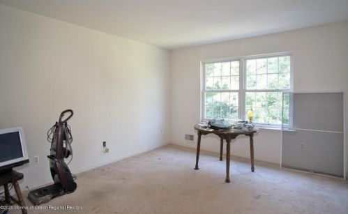 3 Swallow Tail Ct, Jackson Twp NJ  08527-2872 exterior