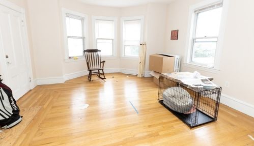 555 Broadway, Fall River MA 02724-2940 exterior