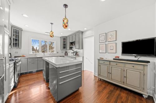 3111 Wenonah Ave, Forest View IL 60402-2930 exterior