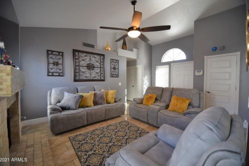 1932 Alta Vista Rd, Phoenix AZ 85041-5443 exterior