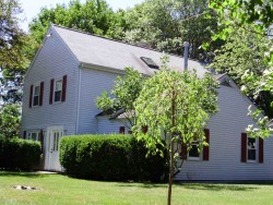 44 Hanson Rd, Newton, MA 02459-3546