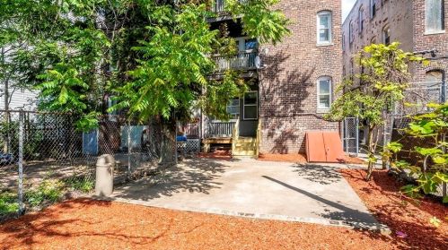 120 Shurtleff St, Chelsea MA 02150-3214 exterior