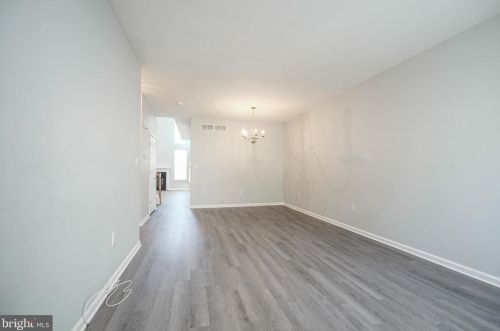 339 Chancellor Dr, West Deptford NJ  08096-5170 exterior