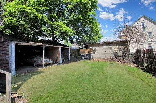 86 Dorchester St, Lawrence MA  01843-2348 exterior