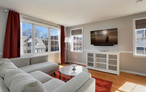 99 Edwards St, Quincy MA 02169-6903 exterior