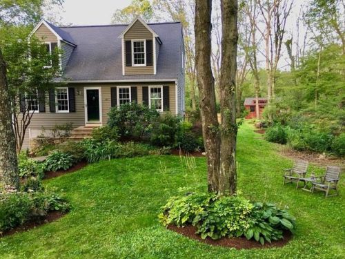 75 Marlboro Rd, Southborough, MA 01772-1209