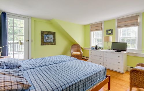 75 Main St, Chatham MA 02633-2419 exterior