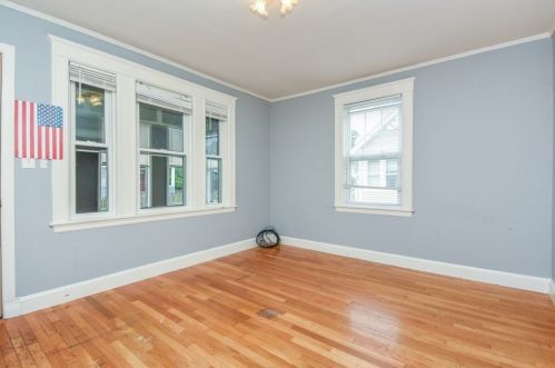 28 Grossman St, Quincy MA 02169-6409 exterior