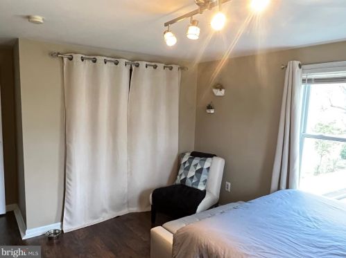 623 Wesley Ave, West Deptford NJ 08063-1247 exterior