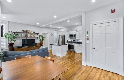 126 Washington Ave, Chelsea, MA 02150-3920