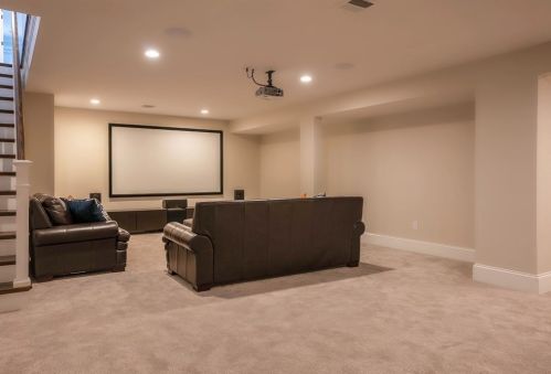 319 Hillcrest Rd, Needham MA 02492-4028 exterior